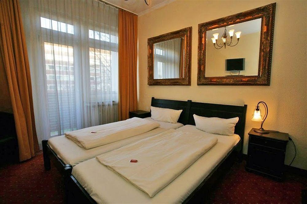 Hotel An Der Oper Duesseldorf Bagian luar foto