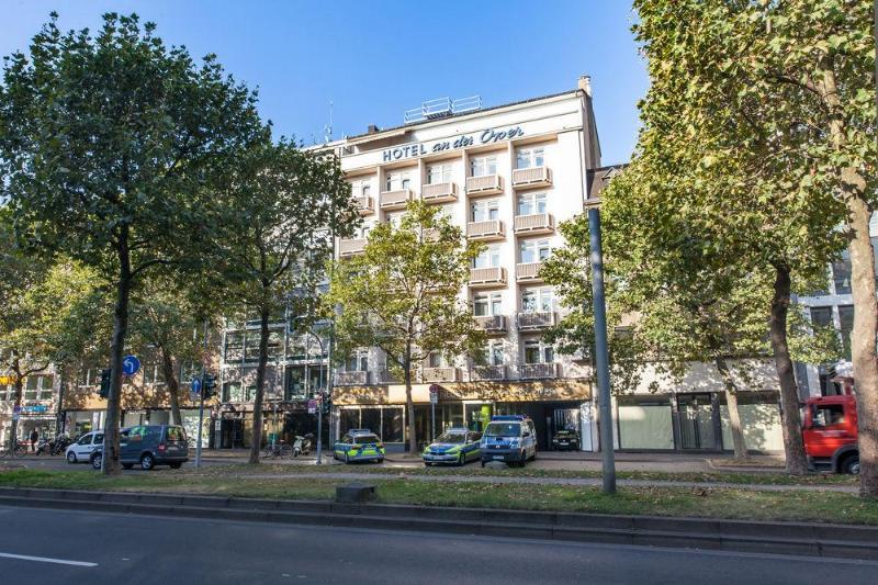 Hotel An Der Oper Duesseldorf Bagian luar foto